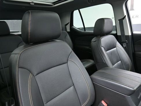 Used 2021 Chevrolet Traverse Premier w/ LPO, Floor Liner Package AWD/4WD image 31