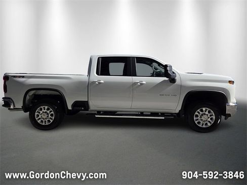 New 2026 Chevrolet Silverado 2500 LT image 8