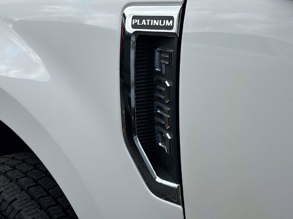 Used 2019 Ford F350 Platinum w/ Platinum Ultimate Package AWD/4WD image 8