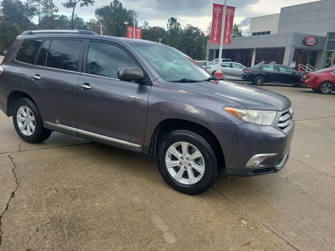 Used 2013 Toyota Highlander Limited image 9
