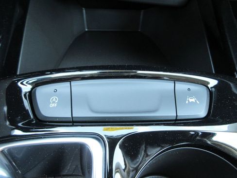 New 2026 Chevrolet Trax LT image 28