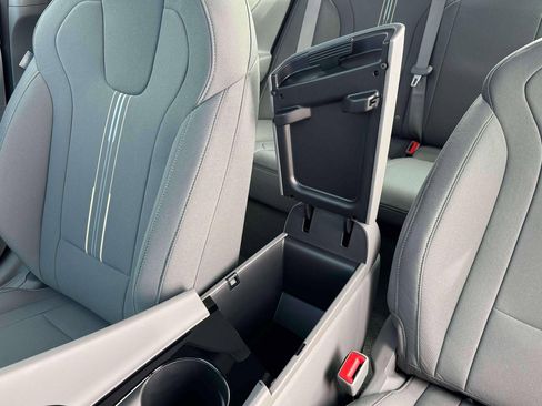 New 2026 Hyundai Elantra Blue image 18