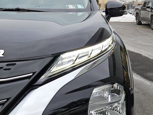 Used 2023 Mitsubishi Outlander SE image 9