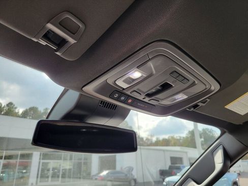 New 2026 GMC Sierra 1500 SLT image 22