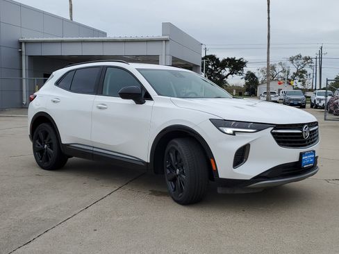 Used 2023 Buick Envision Essence w/ Sport Touring Package image 3