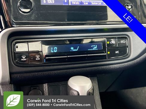 Used 2019 Toyota Corolla LE FWD image 9