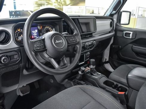 Used 2024 Jeep Wrangler Sport AWD/4WD image 18