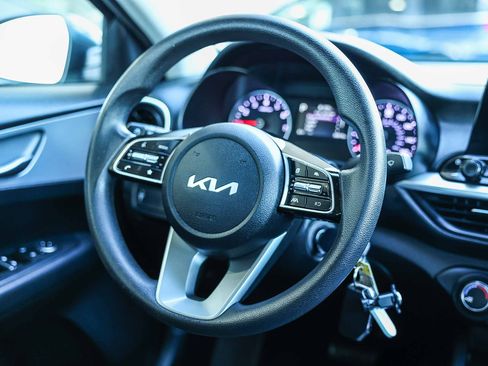 Used 2022 Kia Forte LXS image 19