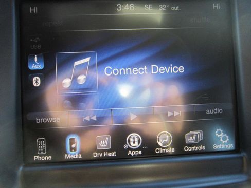 Used 2015 Chrysler 200 Limited w/ Convenience Group image 28