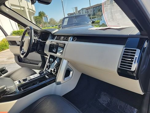 Used 2022 Land Rover Range Rover P525 Westminster Edition image 20