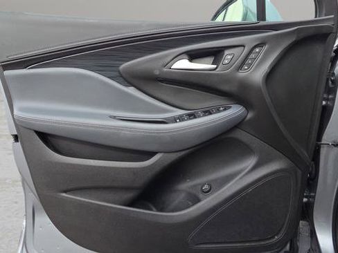 Used 2020 Buick Envision Essence image 32