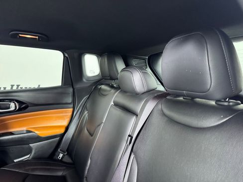 Used 2024 Jeep Compass Limited image 22