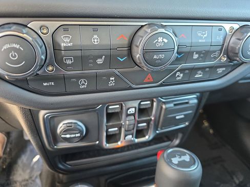 New 2026 Jeep Wrangler Sahara image 22