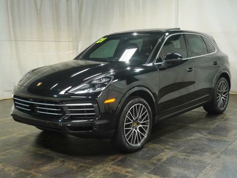 Used 2021 Porsche Cayenne S AWD/4WD image 2