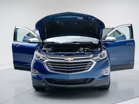 Used 2019 Chevrolet Equinox Premier FWD image 16