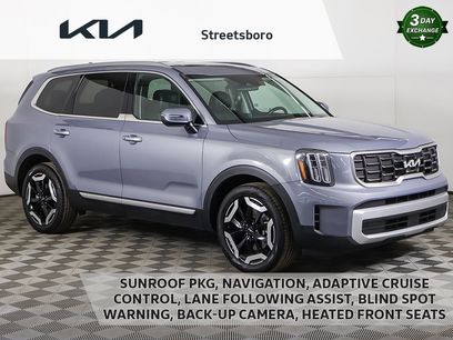 Used 2024 Kia Telluride S w/ S Sunroof Package