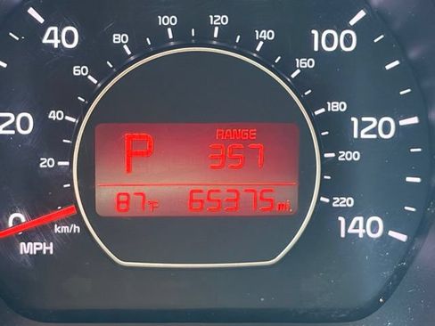 Used 2019 Kia Soul FWD image 12