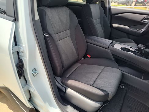 New 2026 Nissan Rogue SV FWD image 11