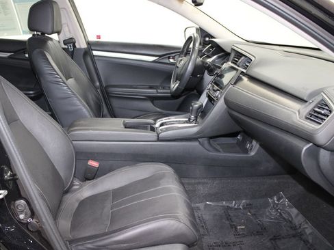 Used 2016 Honda Civic Touring image 24