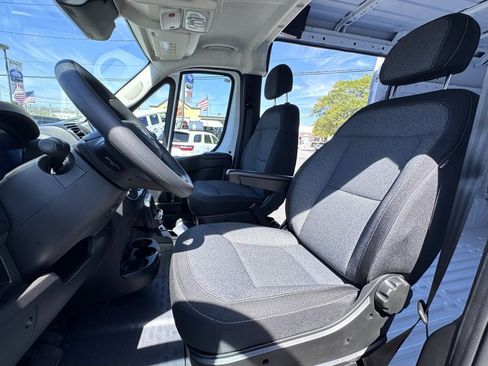 Used 2025 RAM ProMaster 2500 w/ Storage Group image 16
