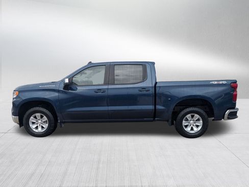 Used 2022 Chevrolet Silverado 1500 LT image 2