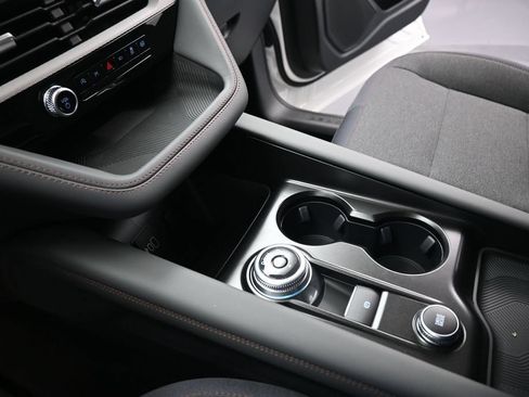 New 2026 Ford Explorer Active RWD image 15