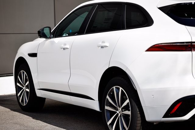 New 2026 Jaguar F-PACE R-Dynamic S AWD/4WD image 10