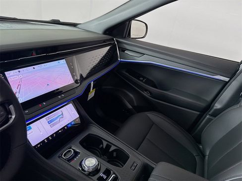 Used 2025 Jeep Wagoneer S Limited image 26