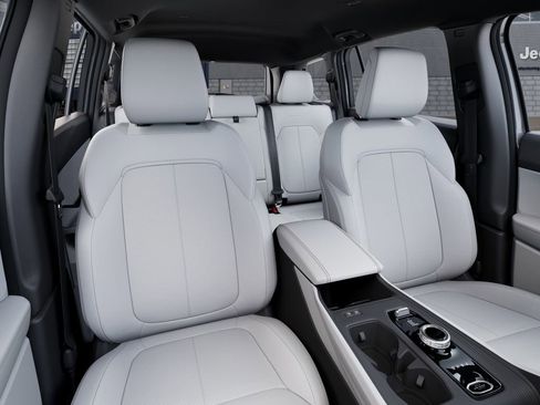 New 2026 Jeep Cherokee Laredo image 16