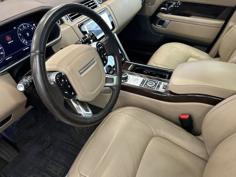 Used 2020 Land Rover Range Rover HSE image 5