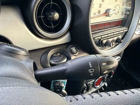 Used 2013 MINI Cooper Convertible image 11