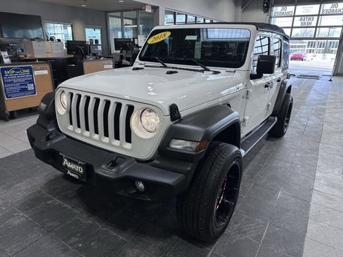 Used 2018 Jeep Wrangler Unlimited Sport S image 2