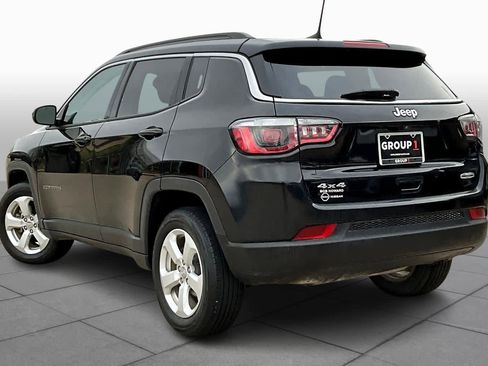 Used 2019 Jeep Compass Latitude w/ Cold Weather Group image 11