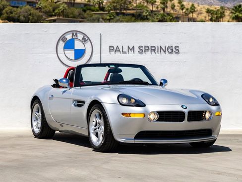 Used 2001 BMW Z8 RWD image 2