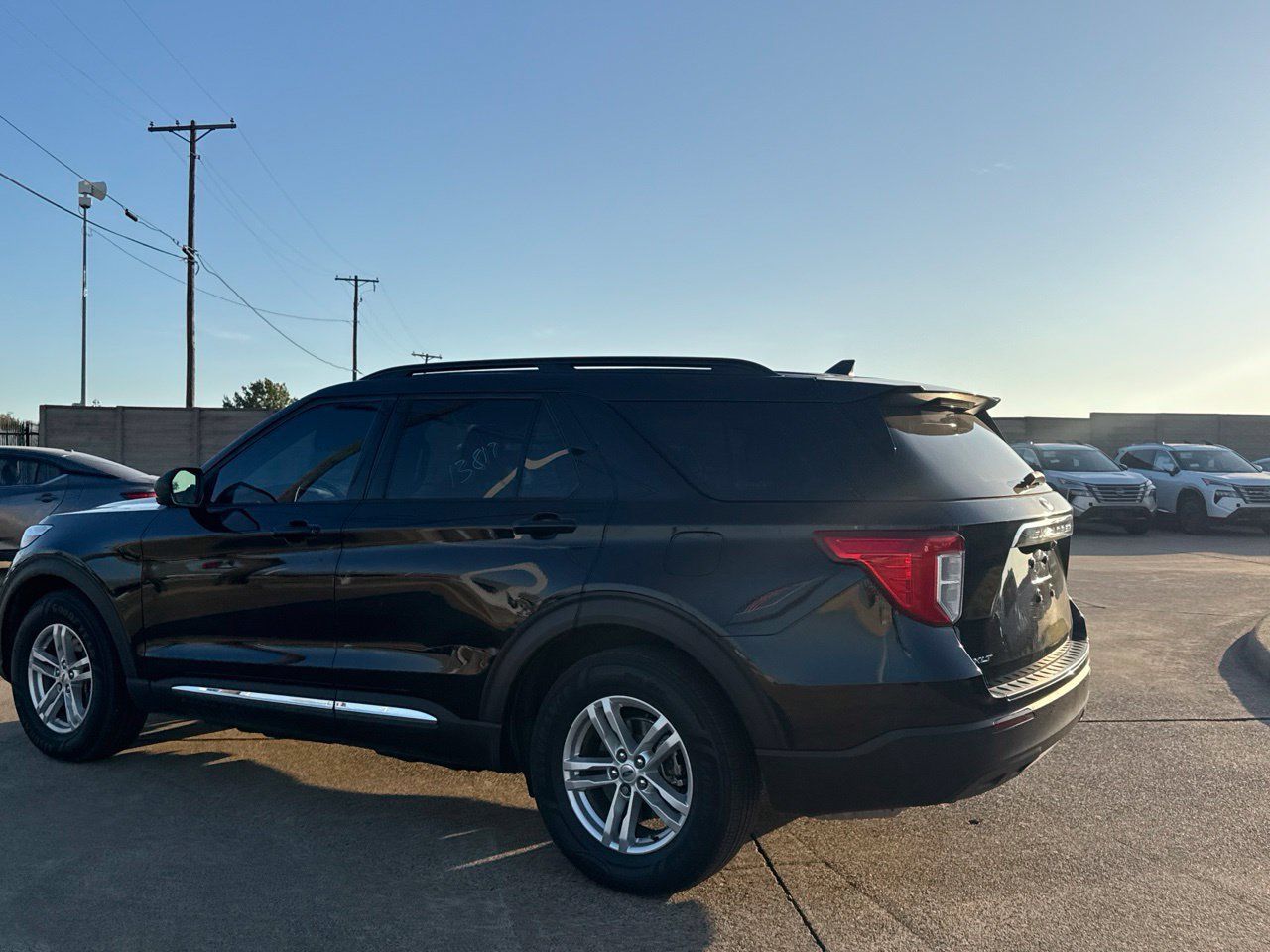 Used 2022 Ford Explorer XLT RWD image 14