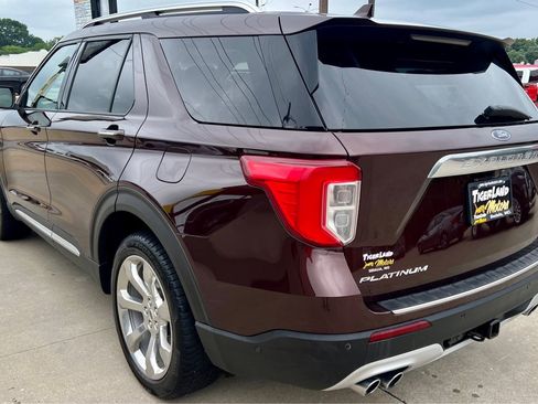 Used 2020 Ford Explorer Platinum w/ Premium Technology Package AWD/4WD image 5
