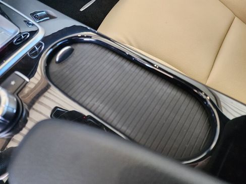 Used 2020 Mercedes-Benz SLC 300 w/ Premium Package image 64