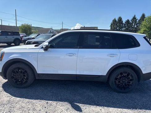 Used 2021 Kia Telluride EX w/ EX Premium Package AWD/4WD image 8