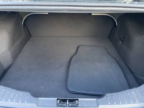 Used 2014 Ford Focus SE w/ SE Winter Package FWD image 23