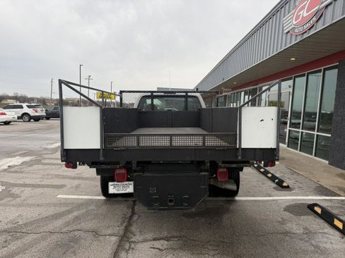 Used 2008 Ford F550 4x4 Regular Cab Super Duty image 11