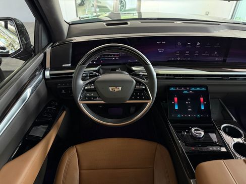 Used 2025 Cadillac Escalade Premium Luxury w/ Touring Package AWD/4WD image 42