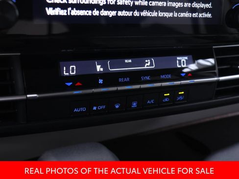 Certified 2024 Toyota Sienna LE FWD image 6