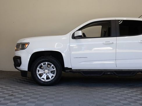 Used 2022 Chevrolet Colorado LT w/ LT Convenience Package AWD/4WD image 8