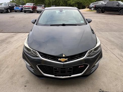 Used 2017 Chevrolet Cruze LT w/ RS Package FWD image 10