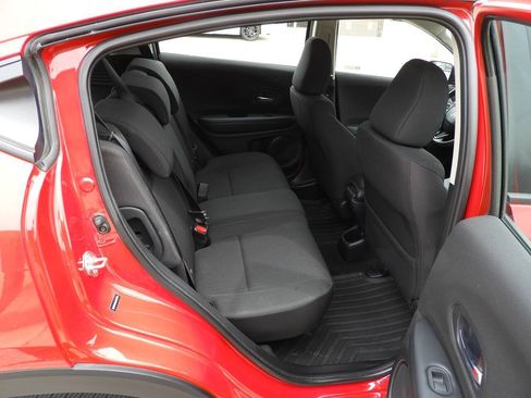 Used 2018 Honda HR-V LX image 27
