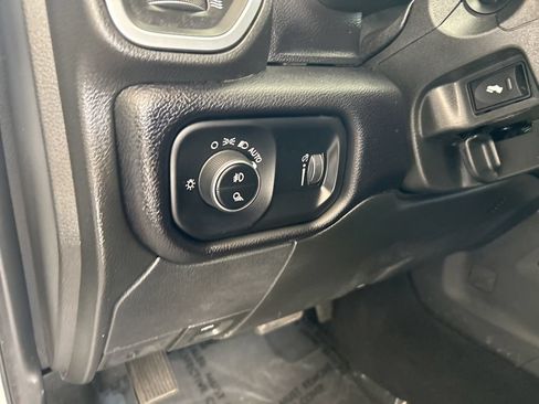 Used 2025 RAM 3500 Big Horn AWD/4WD image 41