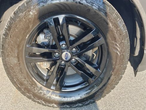 Used 2020 Ford Explorer XLT AWD/4WD image 10