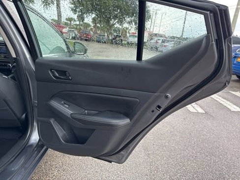 Used 2024 Nissan Altima 2.5 SV image 17