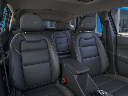 New 2026 Chevrolet Trax ACTIV w/ Sunroof Package image 16
