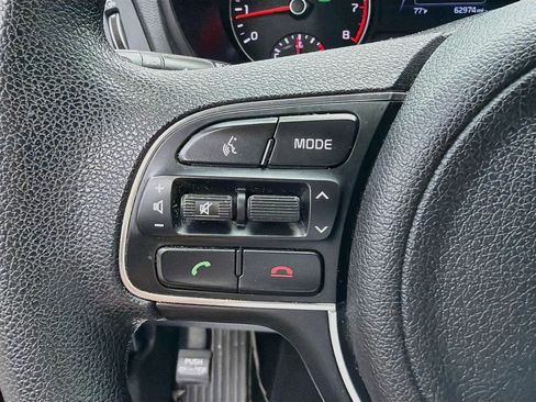 Used 2018 Kia Optima LX FWD image 31